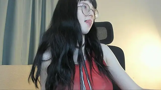 CosmicGleam online show from 04/09/26, 09:10