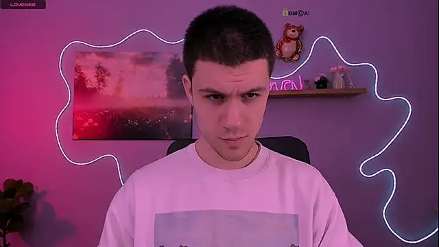 neo raze online show from 03/29/26, 06:53