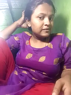 Romantic-Couple999 online show from 02/19/26, 04:26