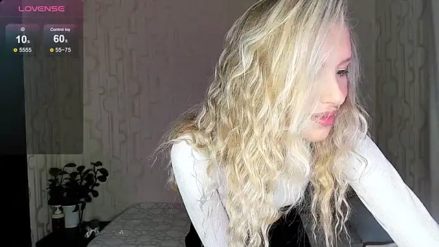 Elysia kiss online show from 02/11/26, 05:07