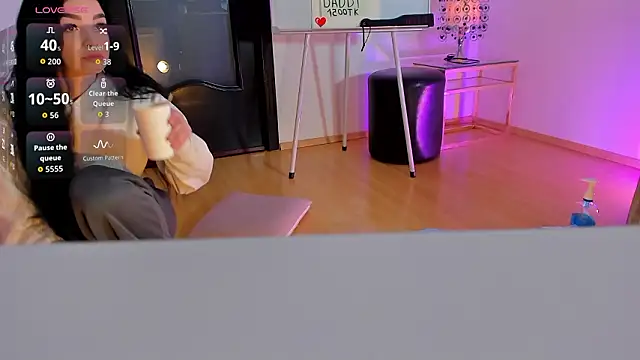 Snapshot of Peanaughty chatting on 02/20/26, 08:16 Peanaughty online show from 02/20/26, 08:16