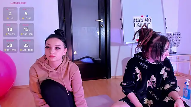 Snapshot of Peanaughty chatting on 02/28/26, 10:04 Peanaughty online show from 02/28/26, 10:04