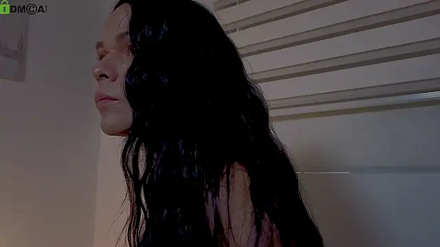 Snapshot of verodeli chatting on 11/02/25, 06:35 verodeli online show from 11/02/25, 06:35