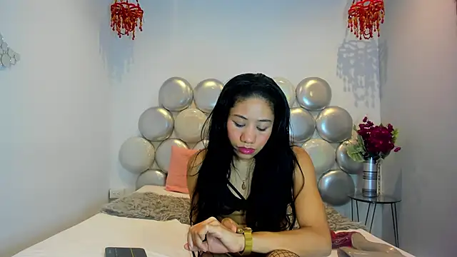 Lara pons online show from 04/08/26, 02:18