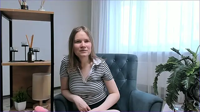 Snapshot of CleliaRostek chatting on 02/15/26, 08:02 CleliaRostek online show from 02/15/26, 08:02