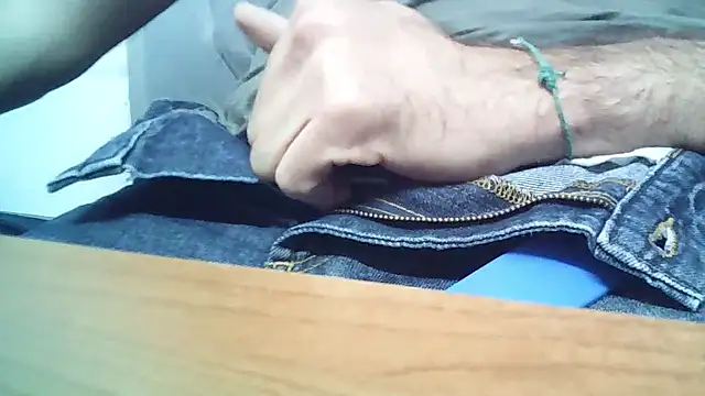 elegantblack online show from 05/08/26, 11:58