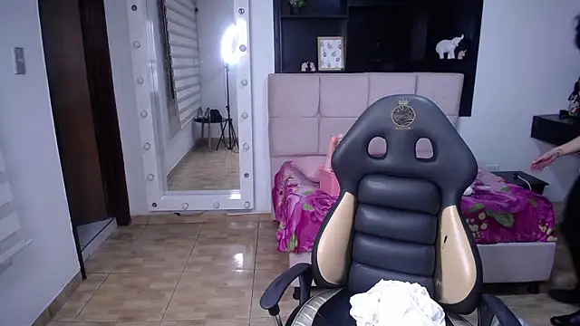 Lynn turner online show from 03/29/26, 12:51