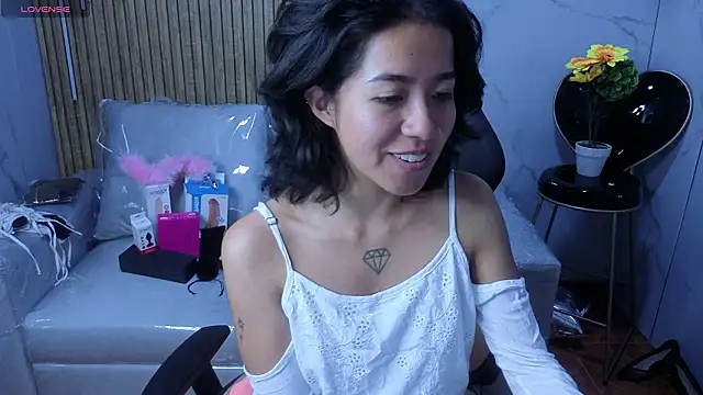 Snapshot of Lynn_turner chatting on 02/21/26, 08:22 Lynn turner online show from 02/21/26, 08:22