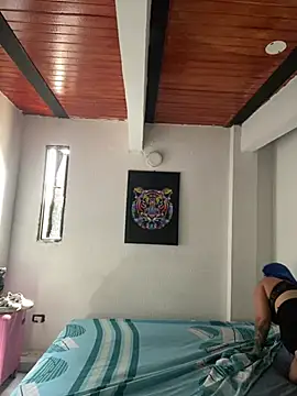 Luna bigtitss777 online show from 02/05/26, 06:59