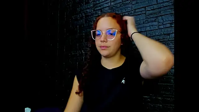 Miss Dior2 online show from 04/15/26, 02:54