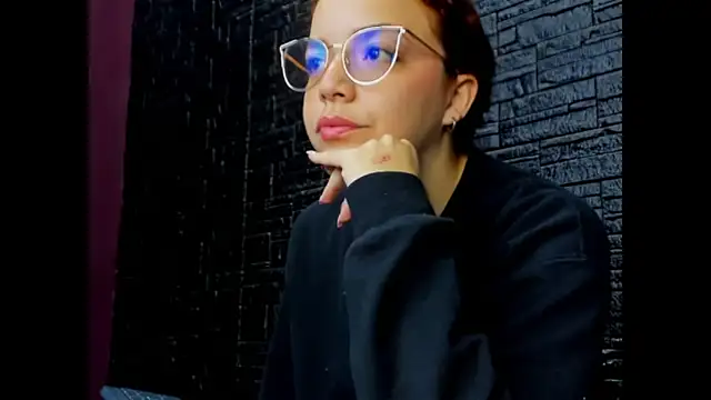 Miss Dior2 online show from 04/14/26, 02:11