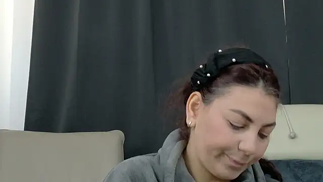 AbellaDesiree online show from 04/05/26, 04:52