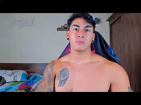 Snapshot of TAYLOR_MCLANE1 chatting on 02/03/26, 02:55 TAYLOR MCLANE1 online show from 02/03/26, 02:55