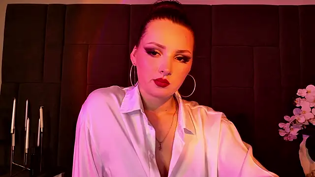 Snapshot of Vixsariaaa chatting on 02/01/26, 04:27 Vixsariaaa online show from 02/01/26, 04:27