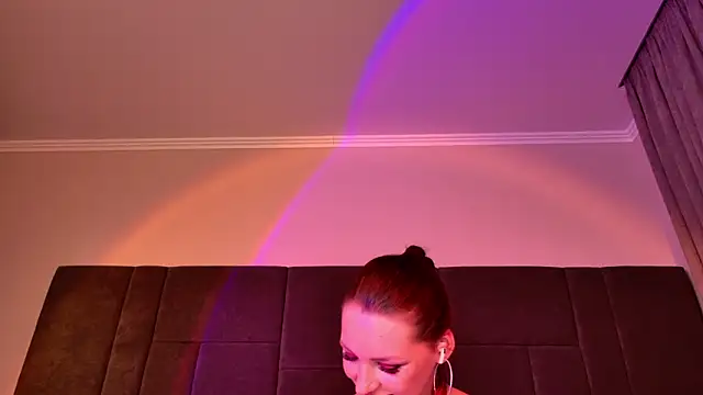 Snapshot of Vixsariaaa chatting on 02/02/26, 03:55 Vixsariaaa online show from 02/02/26, 03:55