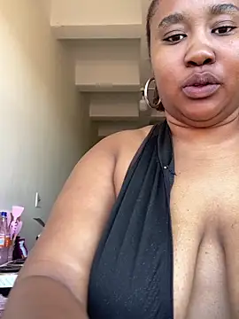 MeekyCurvyAss online show from 05/12/26, 10:10