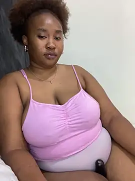 MeekyCurvyAss online show from 04/19/26, 01:01