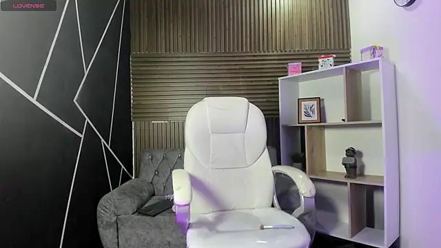 Snapshot of GemmaBrown chatting on 02/10/26, 12:59 GemmaBrown online show from 02/10/26, 12:59