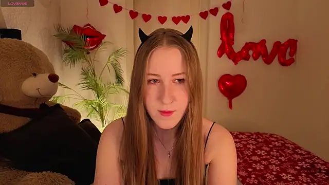 Snapshot of CassieReborn chatting on 02/13/26, 09:48 CassieReborn online show from 02/13/26, 09:48