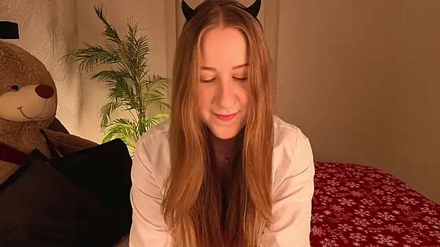 Snapshot of CassieReborn chatting on 02/08/26, 11:35 CassieReborn online show from 02/08/26, 11:35