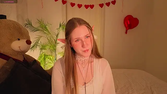 Snapshot of CassieReborn chatting on 02/17/26, 11:02 CassieReborn online show from 02/17/26, 11:02