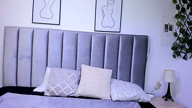 Snapshot of double_temptation_ chatting on 02/21/26, 12:40 double temptation online show from 02/21/26, 12:40