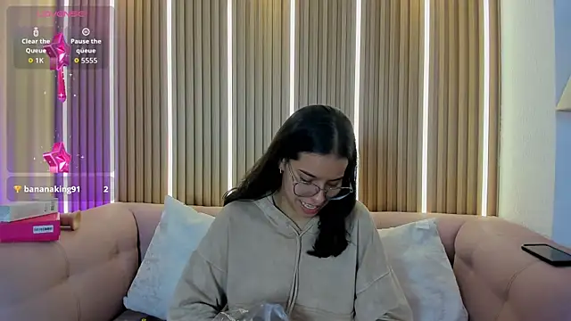 Luna Millers online show from 07/13/26, 04:12