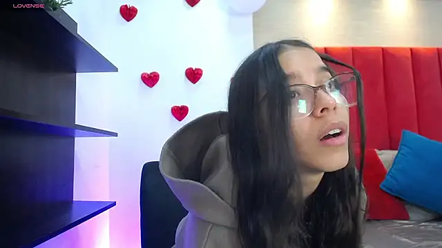 Snapshot of Luna_Millers chatting on 03/01/26, 04:12 Luna Millers online show from 03/01/26, 04:12