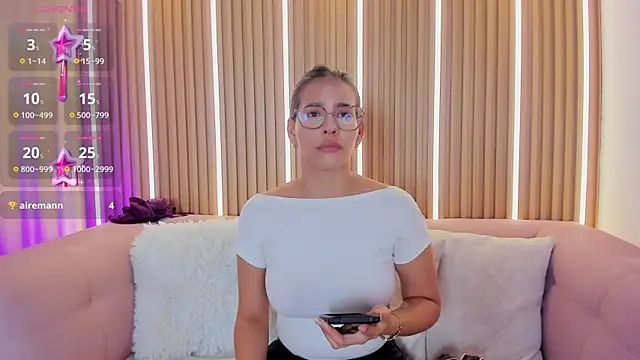 Luna Millers online show from 06/28/26, 04:52