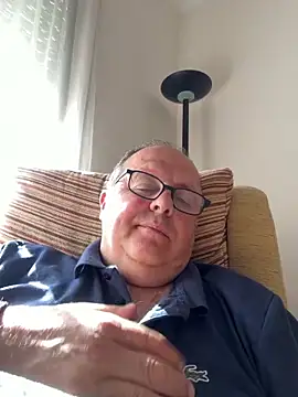 YachtCaptain10 online show from 04/15/26, 08:42