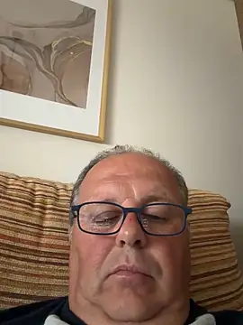 YachtCaptain10 online show from 05/08/26, 06:56