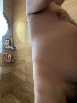 Snapshot of YachtCaptain10 chatting on 04/12/26, 11:13 YachtCaptain10 online show from 04/12/26, 11:13