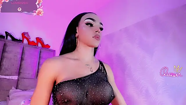 Snapshot of sayis_xxx chatting on 07/17/26, 08:33 sayis xxx online show from 07/17/26, 08:33
