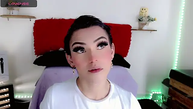 NathalialLooes online show from 02/22/26, 10:11