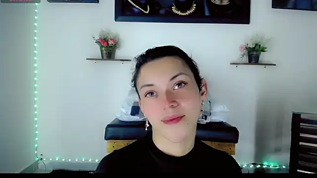 NathalialLooes online show from 02/25/26, 05:29