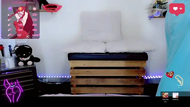 NathalialLooes online show from 03/21/26, 04:57