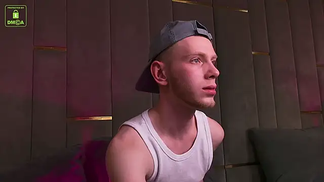 Snapshot of ZidNevil chatting on 02/05/26, 08:26 ZidNevil online show from 02/05/26, 08:26