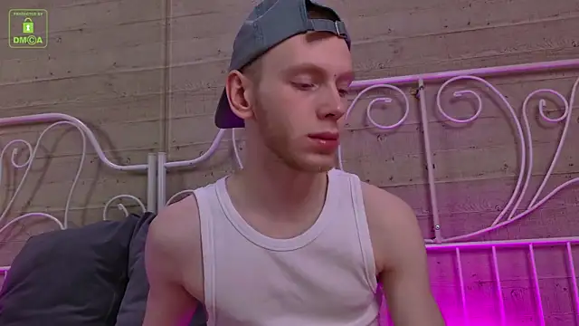 Snapshot of ZidNevil chatting on 02/19/26, 10:23 ZidNevil online show from 02/19/26, 10:23