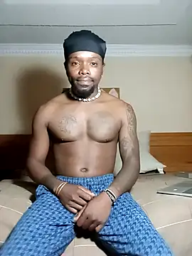 Snapshot of -HIIM- chatting on 02/18/26, 02:31 -HIIM- online show from 02/18/26, 02:31