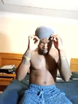 Snapshot of -HIIM- chatting on 02/16/26, 11:24 -HIIM- online show from 02/16/26, 11:24