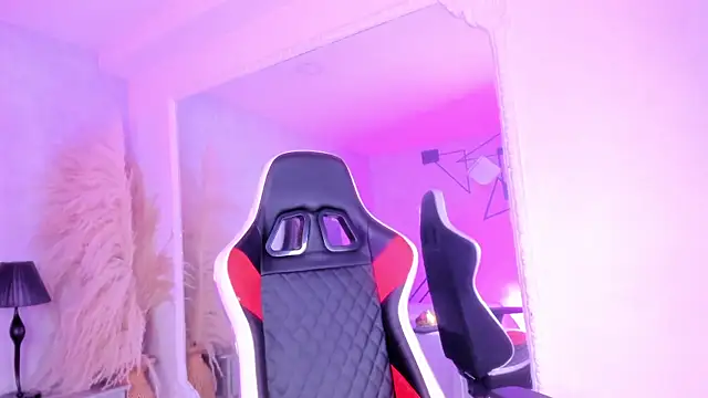 KarelyMitchel online show from 04/11/26, 01:15