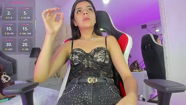 KarelyMitchel online show from 04/07/26, 12:40