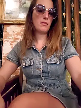 Snapshot of Alexdevil92 chatting on 02/22/26, 02:08 Alexdevil92 online show from 02/22/26, 02:08