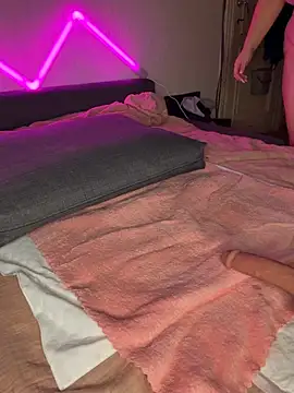 AlyaX X online show from 02/11/26, 10:09