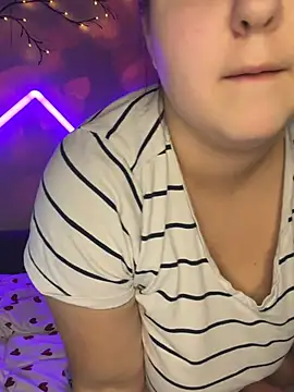 AlyaX X online show from 02/15/26, 10:30