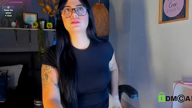 eliza pink24 online show from 03/07/26, 06:35