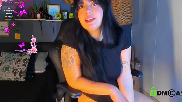 eliza pink24 online show from 03/28/26, 07:37