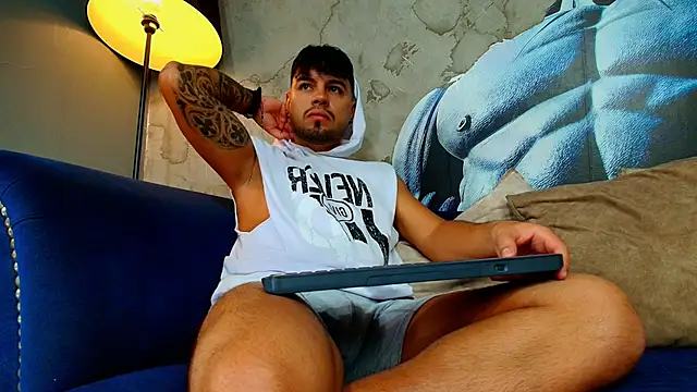 Snapshot of DaveParker_ chatting on 02/04/26, 12:55 DaveParker online show from 02/04/26, 12:55