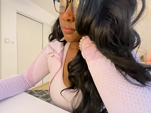 Snapshot of Anadia_Starr chatting on 04/28/26, 02:27 Anadia Starr online show from 04/28/26, 02:27