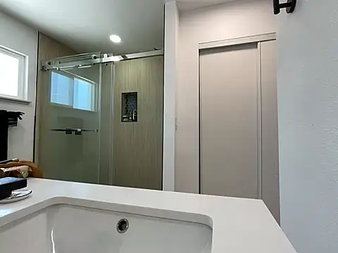 Anadia Starr online show from 04/15/26, 08:42